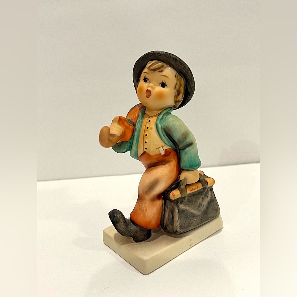 Goebel Hummel Merry Wanderer figure